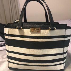 Black and white striped Kate Spade pursd
